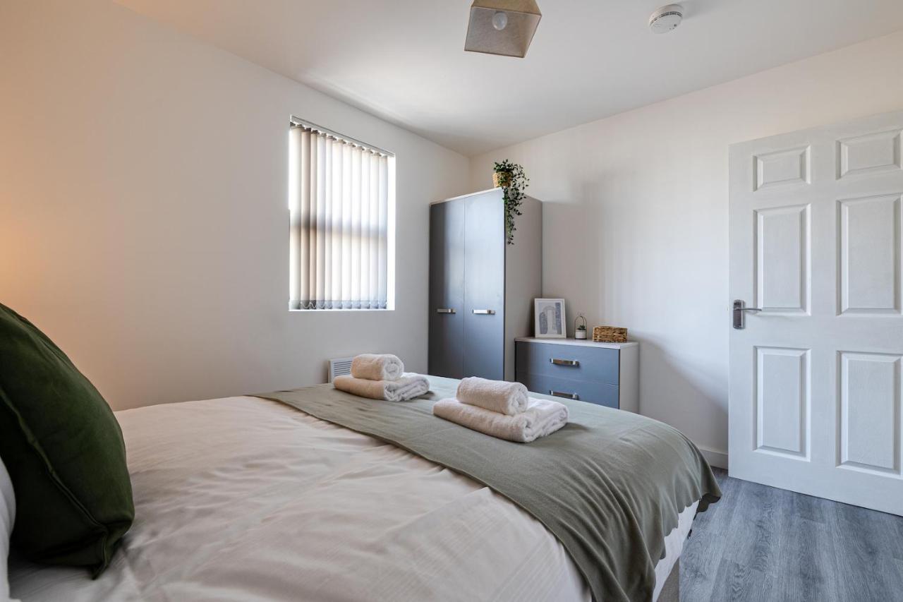 Top Floor Apartment With Private Balcony In Stockport Centre By Hass Haus 외부 사진