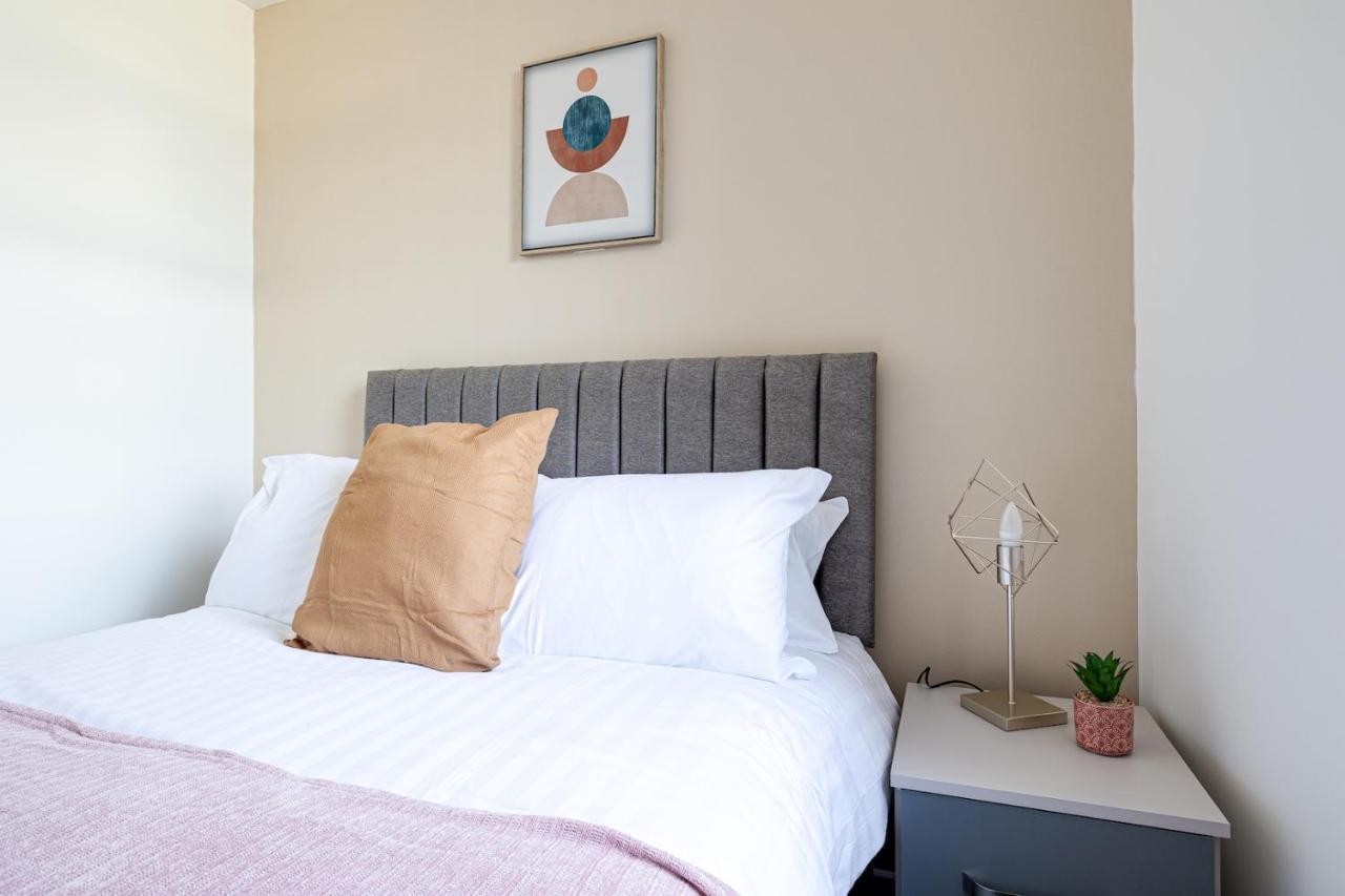 Top Floor Apartment With Private Balcony In Stockport Centre By Hass Haus 외부 사진