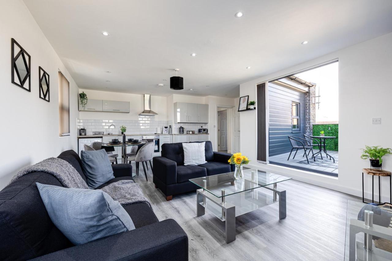 Top Floor Apartment With Private Balcony In Stockport Centre By Hass Haus 외부 사진