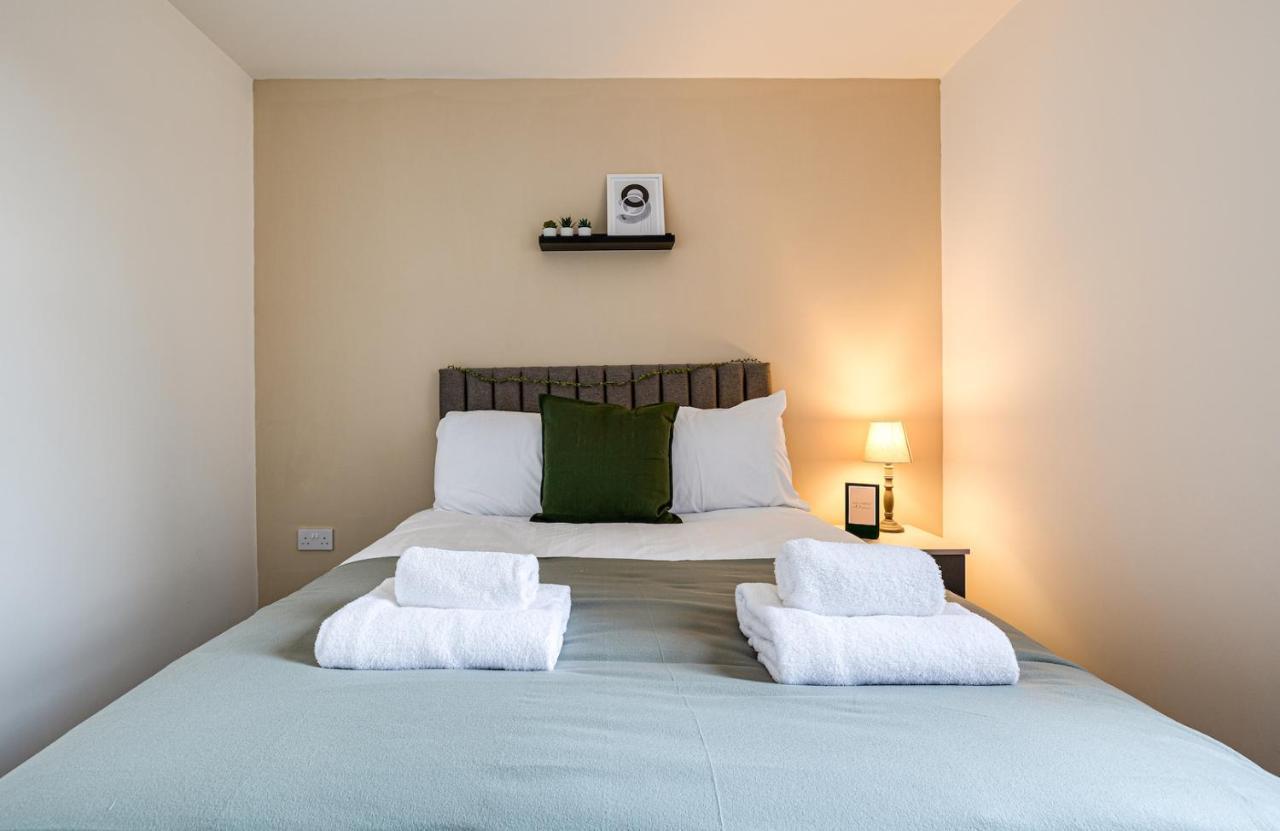 Top Floor Apartment With Private Balcony In Stockport Centre By Hass Haus 외부 사진