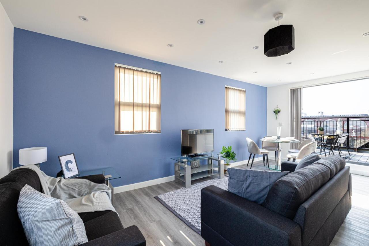 Top Floor Apartment With Private Balcony In Stockport Centre By Hass Haus 외부 사진