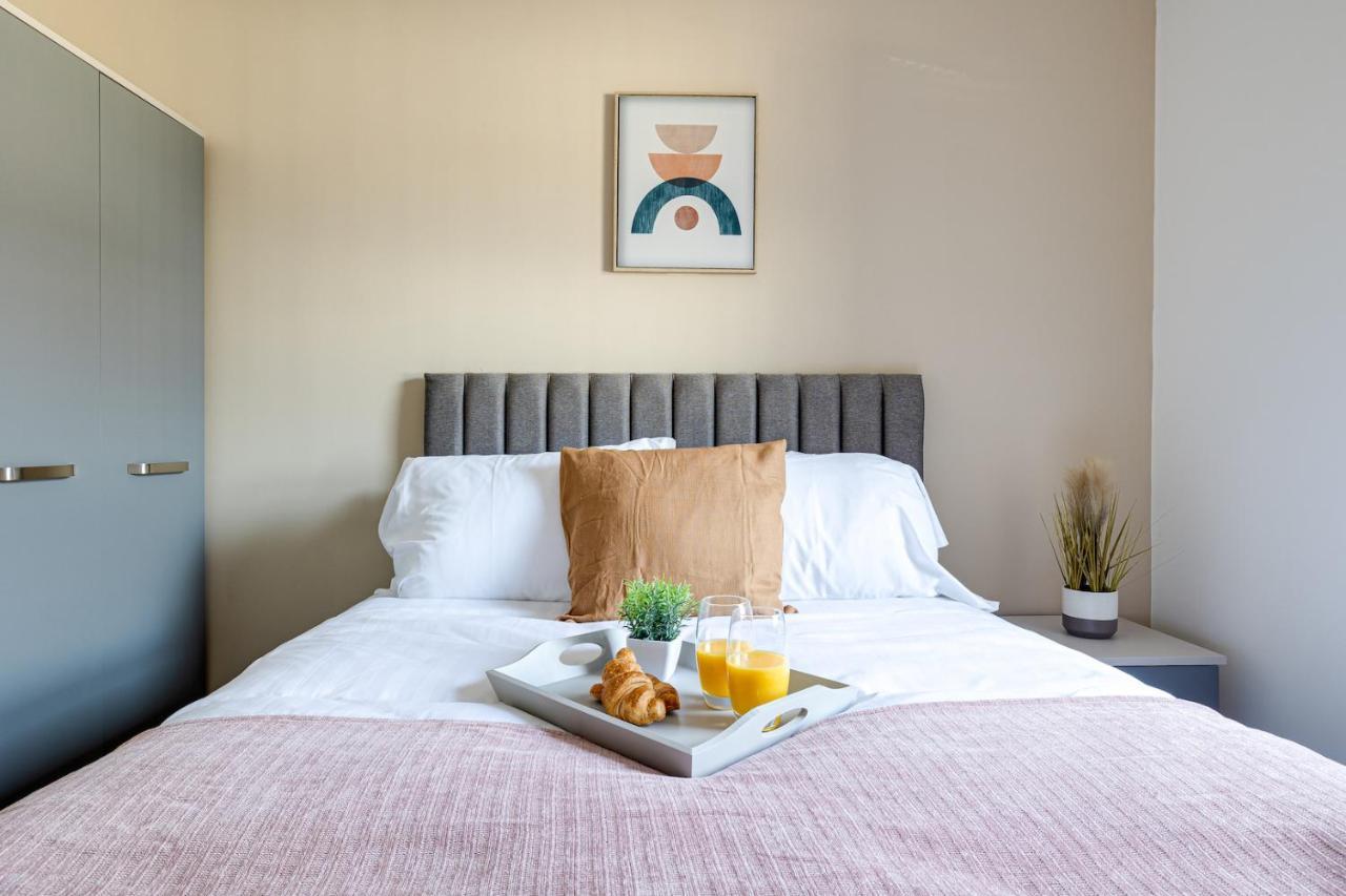 Top Floor Apartment With Private Balcony In Stockport Centre By Hass Haus 외부 사진
