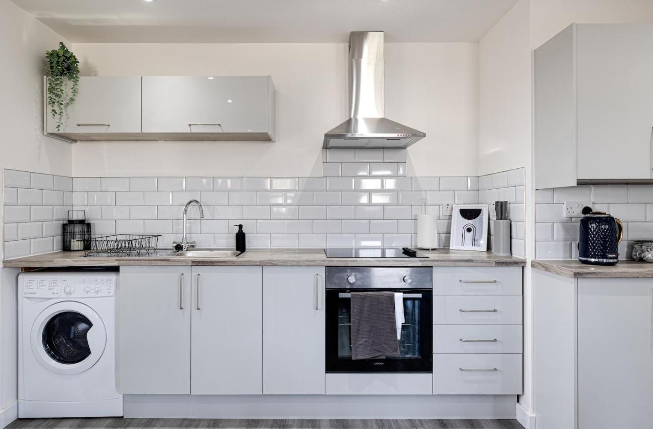 Top Floor Apartment With Private Balcony In Stockport Centre By Hass Haus 외부 사진