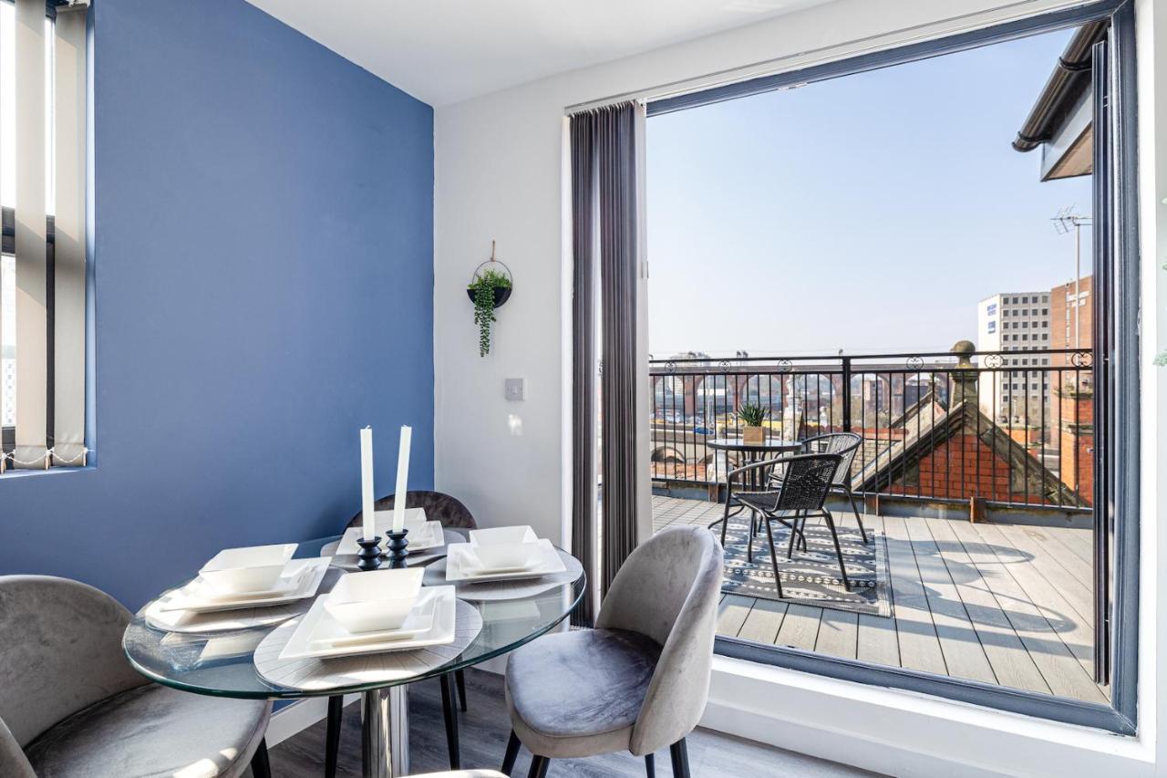 Top Floor Apartment With Private Balcony In Stockport Centre By Hass Haus 외부 사진